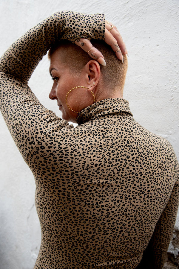 Turtle Neck Long Sleeve Crop Top with Hole in Classic Leopard - Manners London