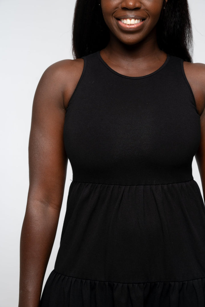 Tuya Dress Maxi sleevless in Black - Manners London