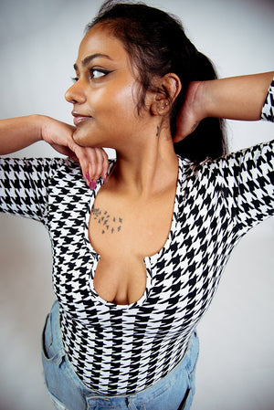 U Front Full Length Top 6/7 sleeves in Houndstooth Print - Manners London