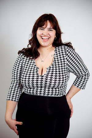 U Front Full Length Top 6/7 sleeves in Houndstooth Print - Manners London