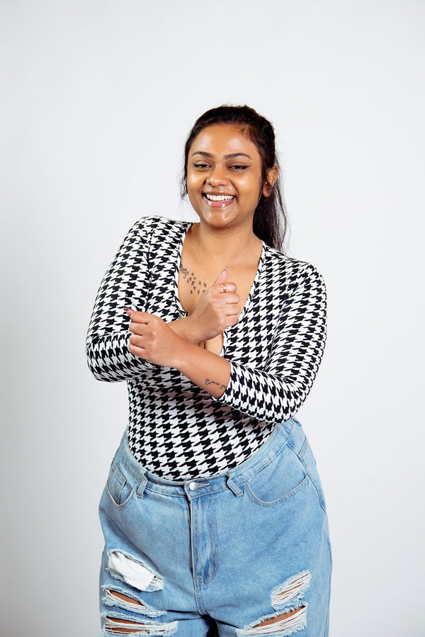 U Front Full Length Top 6/7 sleeves in Houndstooth Print - Manners London