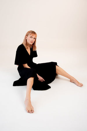 Wide Sleeves Wrap Midi Dress In Black - Manners London