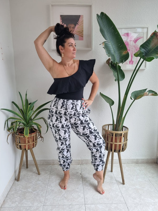 Diida 3 - way Full Length Top in Black - Manners London